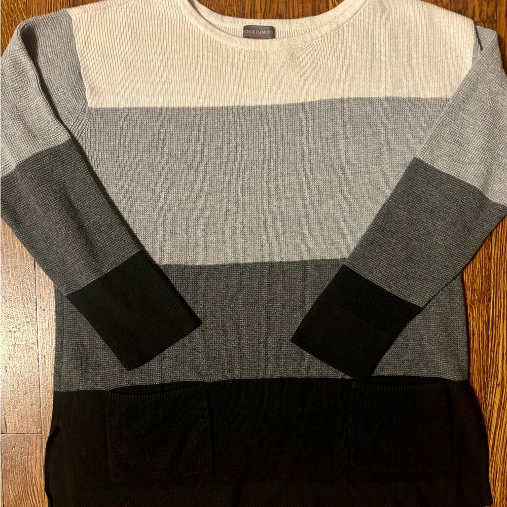 Vince Camuto Gray Knit Color block, tunic sweater, size M, EUC